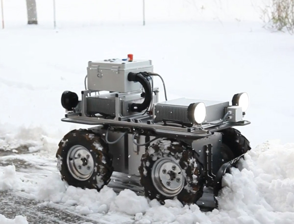 files/dateien/images/Produkte/Innok%20Robotics/log-robot_innok-produkte_heros_schnee.jpg